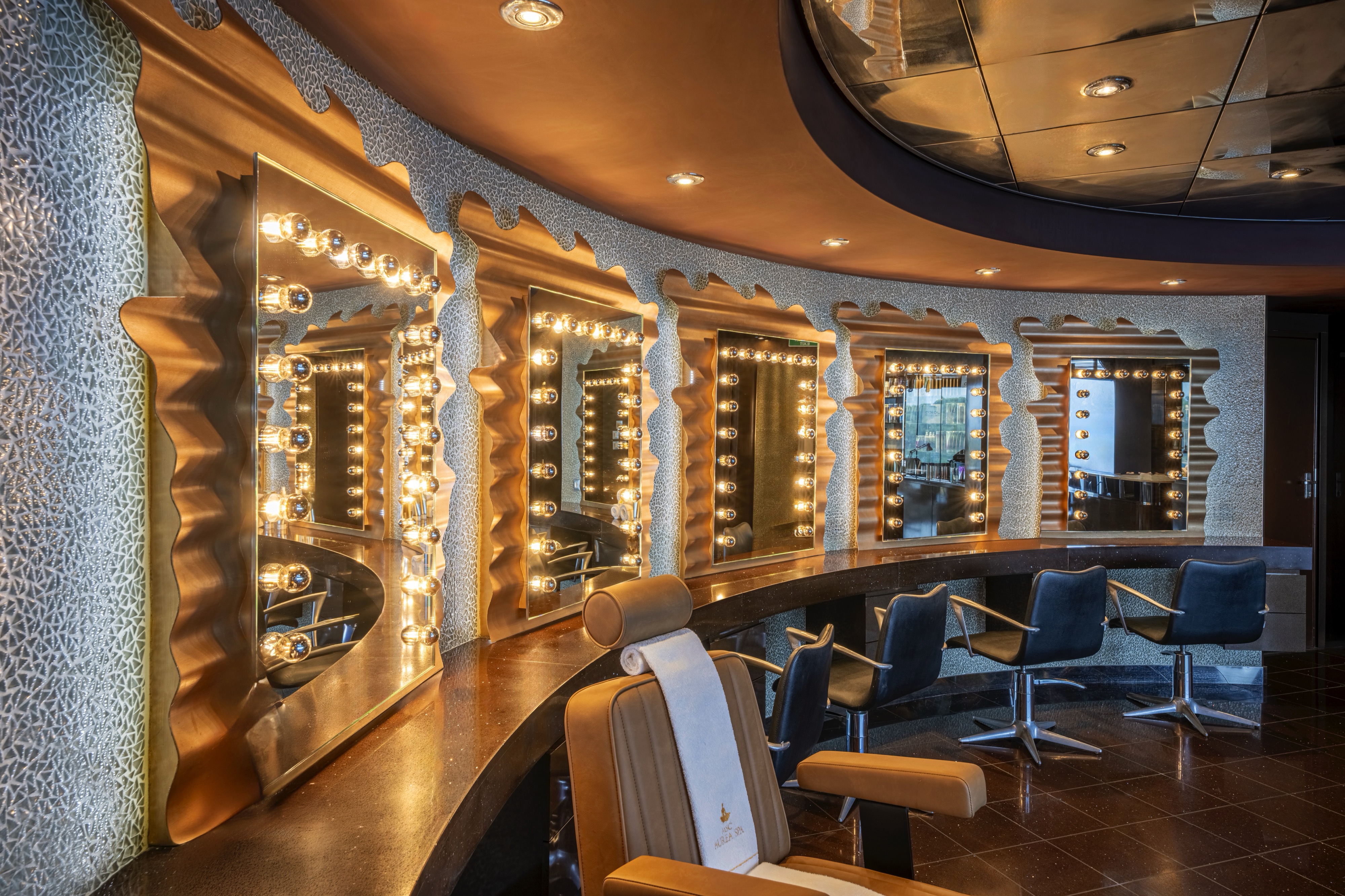 MSC Splendida - Hair Salon